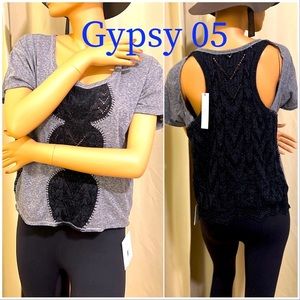NEW GYPSY 05 Sina pointe sweater with black cut out shoulders Small